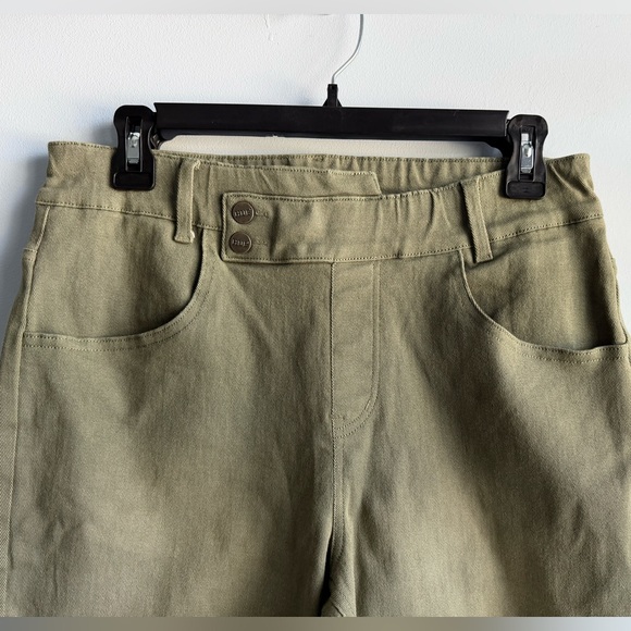 HUE Women’s Olive Green High Rise Girlfriend Denim Leggings Size Large - Picture 3 of 9